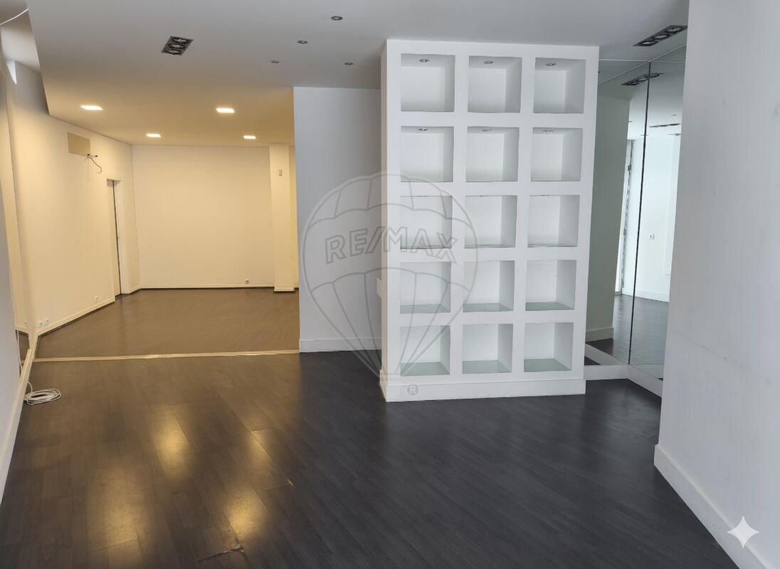 Shop for sale in Monte do Estoril