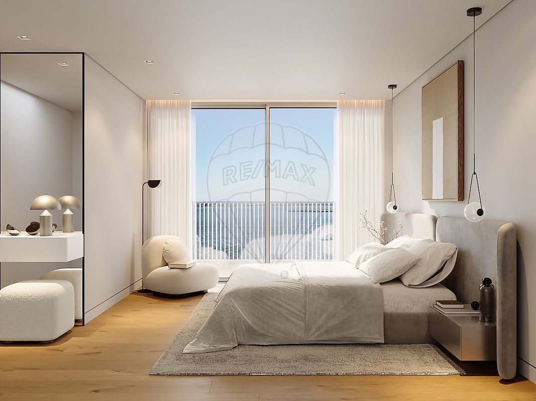 Condo for sale in Alhandra, Portugal