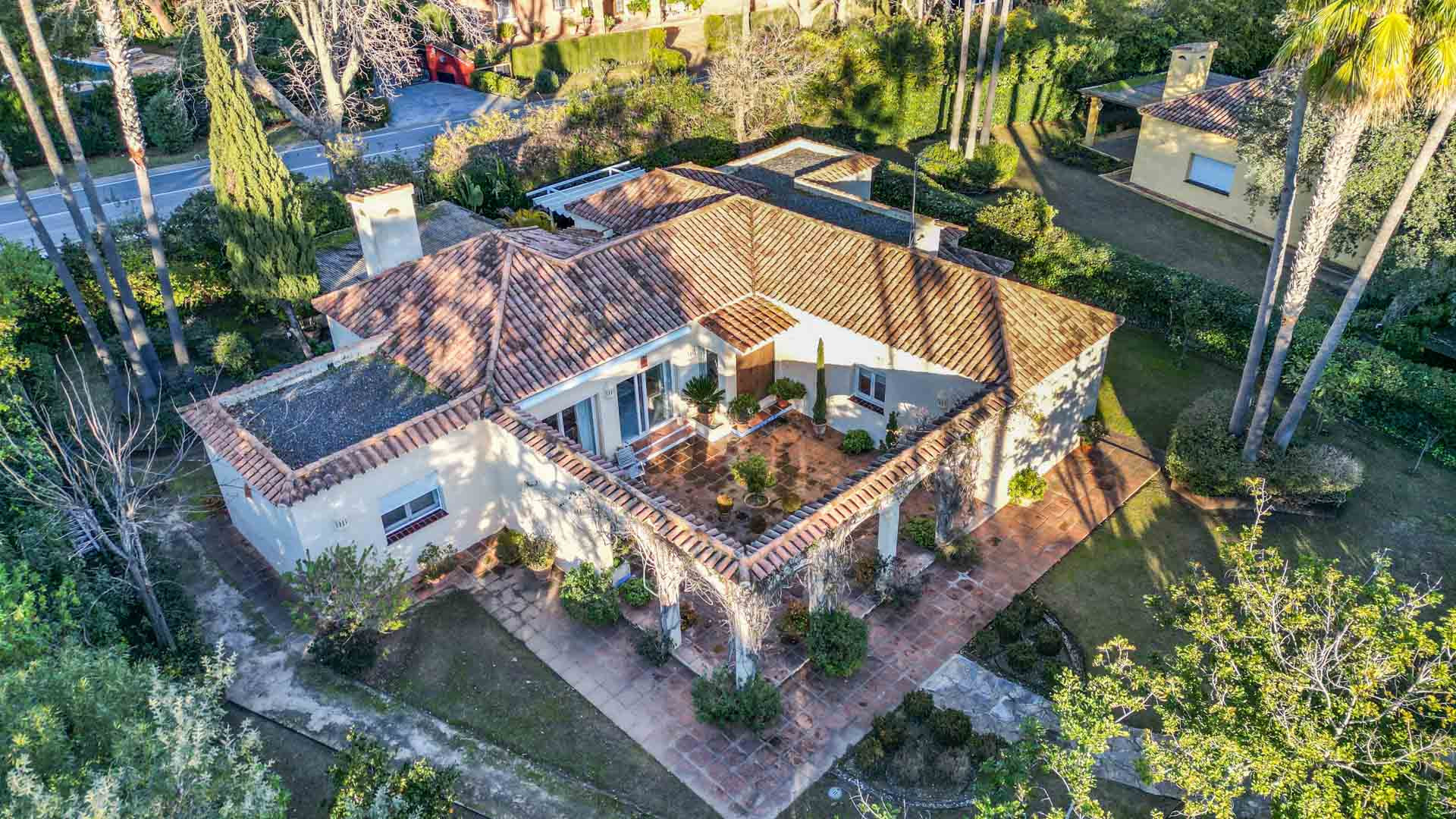 Charming Andalusian Villa in the Heart of Sotogrande