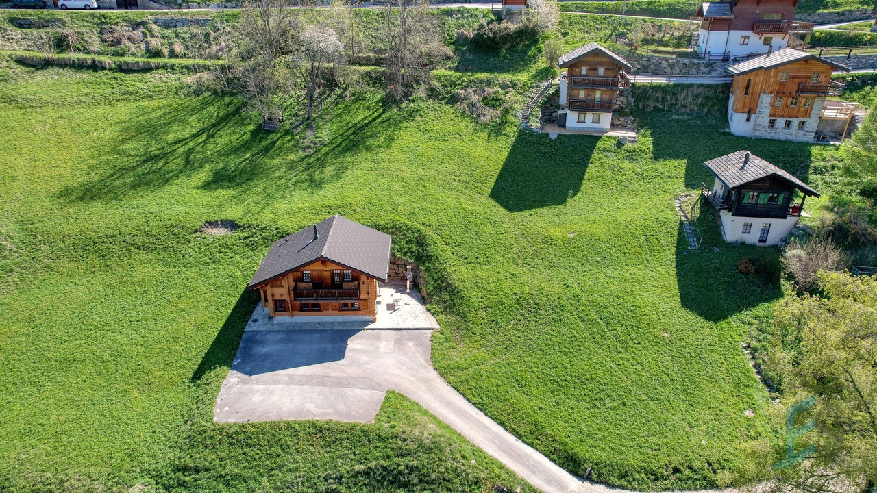 EXCLUSIVE 2 building plots in the charming village of Mission