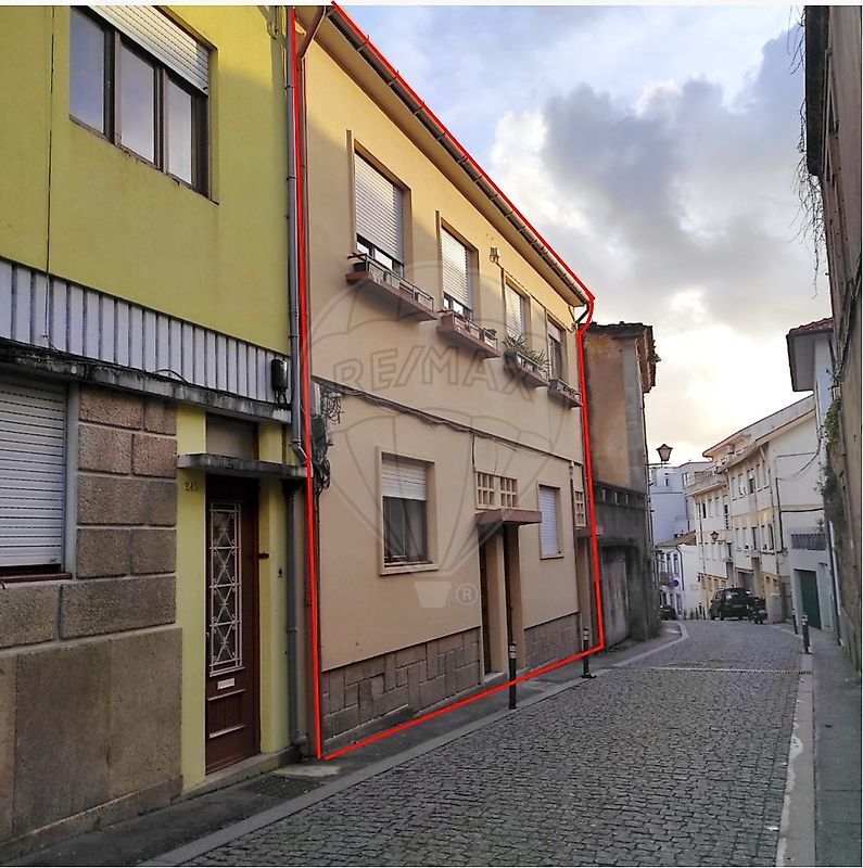 Building for sale in Leça da Palmeira, Portugal