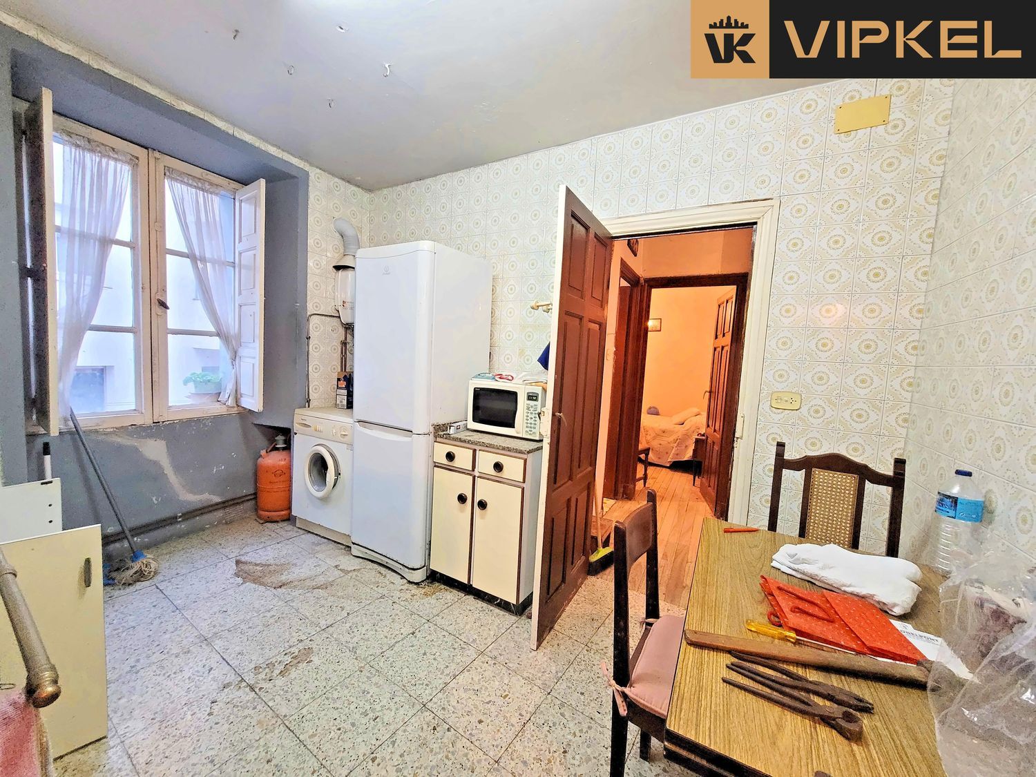 Building for sale in Santiago de Compostela, Spain