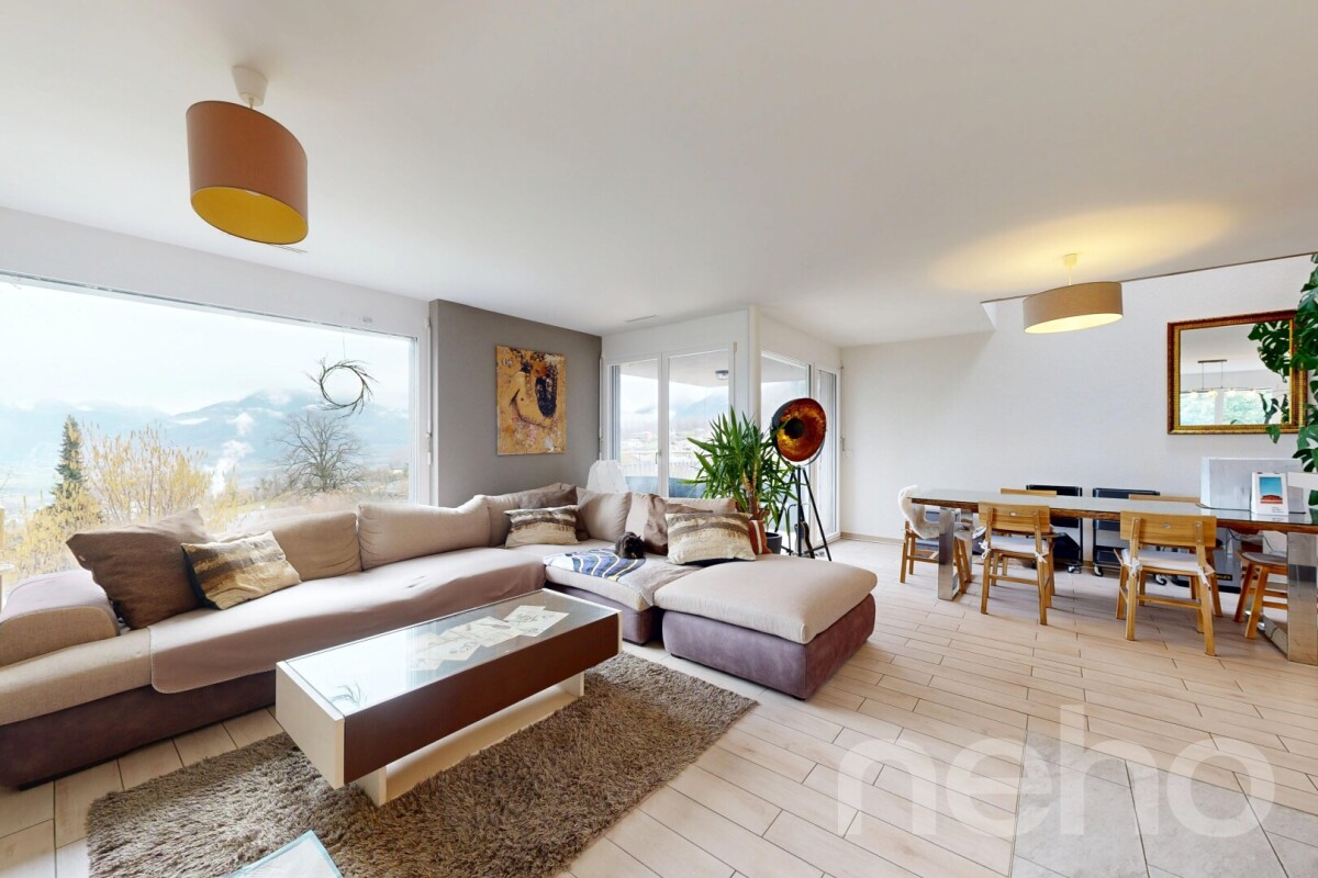 Exclusive: Two unit villa