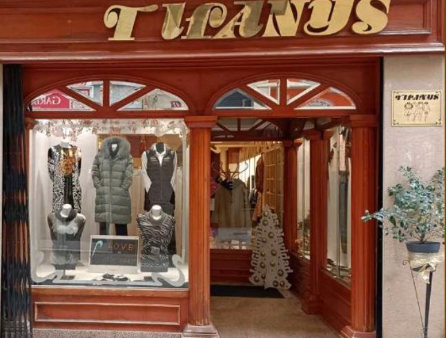 Commercial for sale in Logroño, Spain