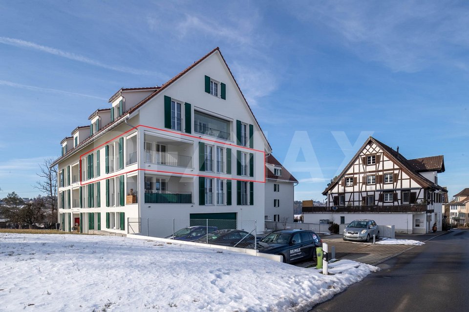 Hochwertige 4.5-Zimmer-Wohnung mit unverbaubarer See- und Weitsicht